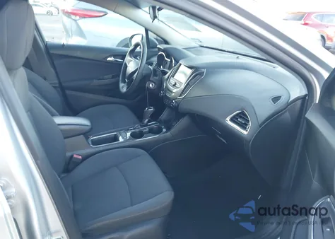 2019 Chevrolet Cruze Ls z USA, uszkodzony, nr VIN 1G1BC5SM7K7151689